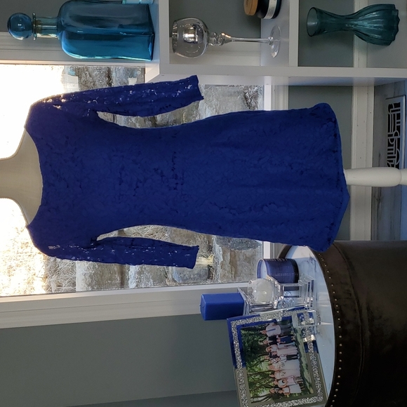 PRETTY VINCE CAMUTO BLUE DRESS - Picture 1 of 6